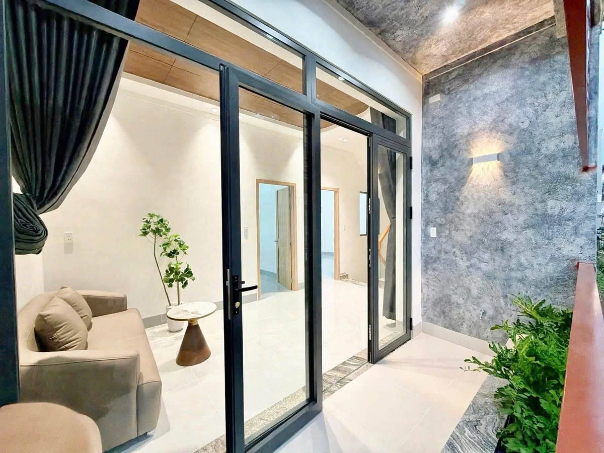 Bán nhà 1 trệt 2 lầu 180m2 Tam Hiệp Đồng Nai 4,55 tỷ - Ảnh thu nhỏ 3
