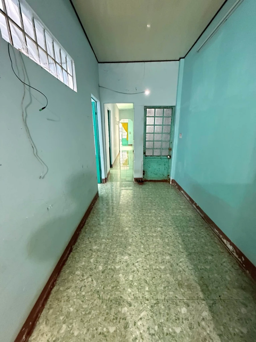 Bán nhà mặt tiền Phan Huy Ích 5x29,88m, 3 phòng ngủ, gần Siêu thị GO! - Ảnh thu nhỏ 5