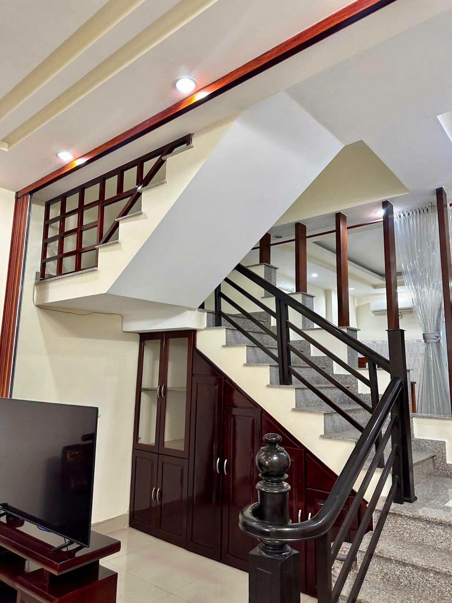 Bán nhà 3PN 4WC 183m2 đường Trần Tử Bình Nha Trang - Ảnh thu nhỏ 4