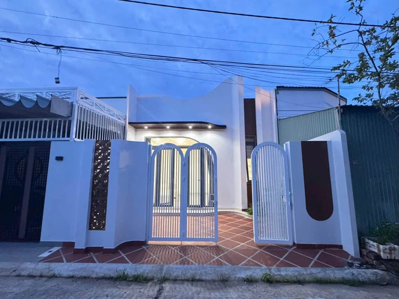 Bán nhà 2 phòng ngủ 83.5m² Rạch Giá Kiên Giang 2 tỷ 049 triệu