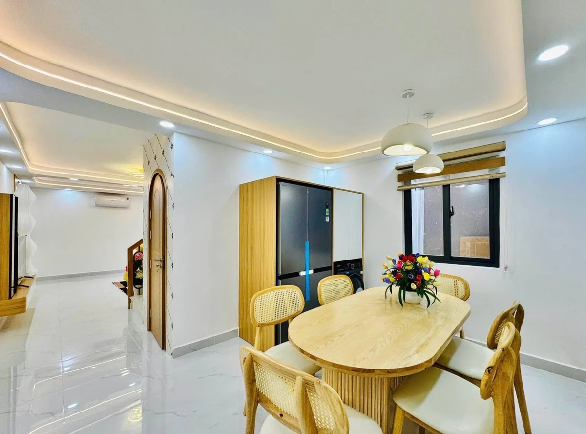 Bán nhà 3 tầng 43m2 gần chợ Bà Chiểu, 6.1 tỷ - Ảnh thu nhỏ 4