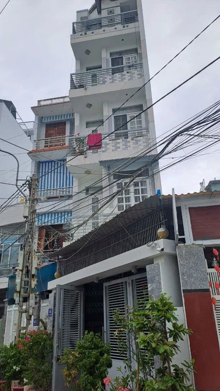 Bán nhà 5 tầng 6PN Nha Trang 13 tỷ