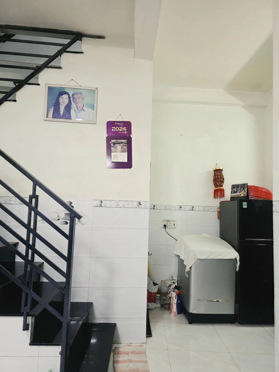 Bán nhà 1 trệt 1 lầu 60m2 gần 2 tỷ Nha Trang - Ảnh thu nhỏ 5