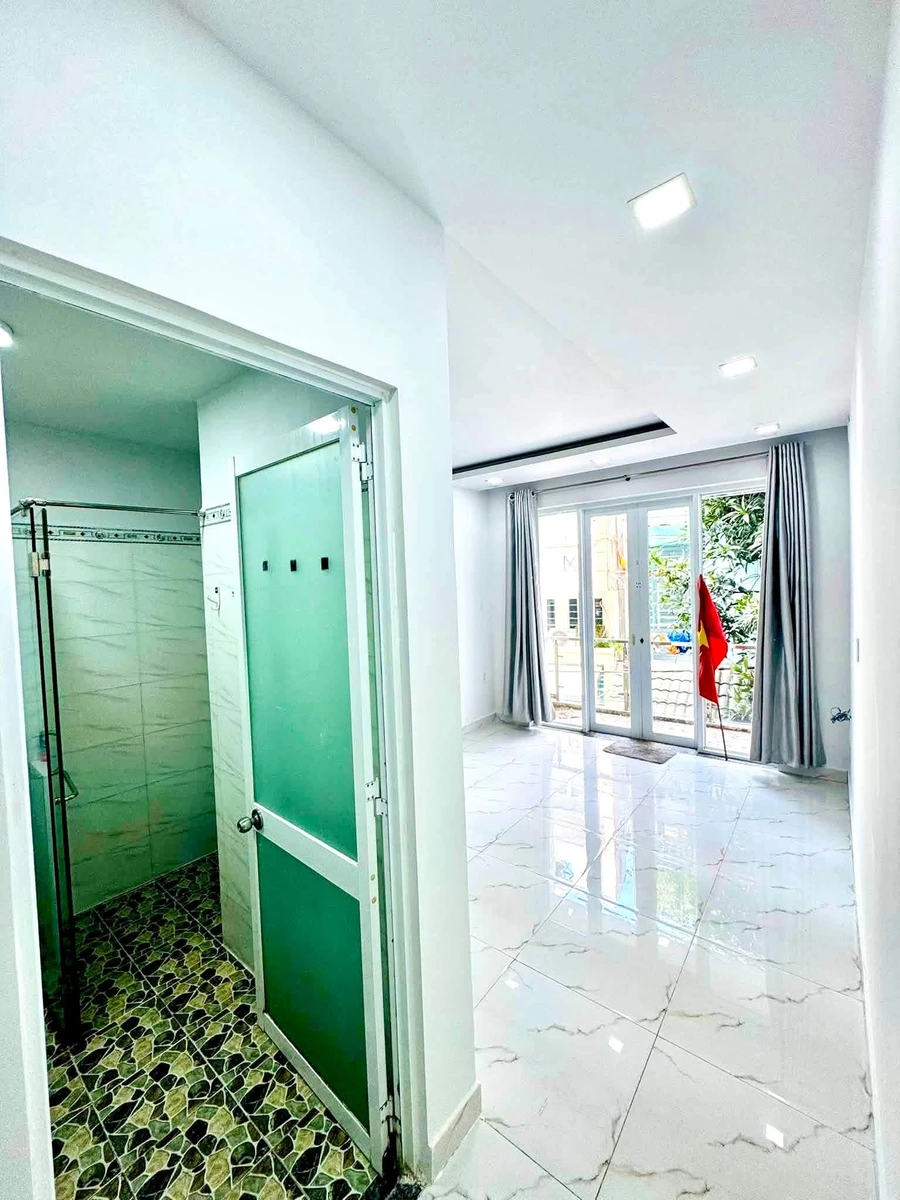 Cho thuê nhà hẻm 3,5x12m, 4PN, 15 triệu/tháng, Âu Dương Lân, Quận 8 - Ảnh thu nhỏ 4