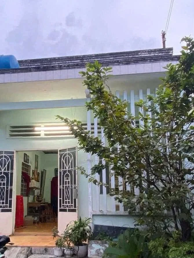 Bán nhà cấp 4, 3 phòng ngủ, 152m² Nhà Bè - 1 tỷ 990 - Ảnh 1