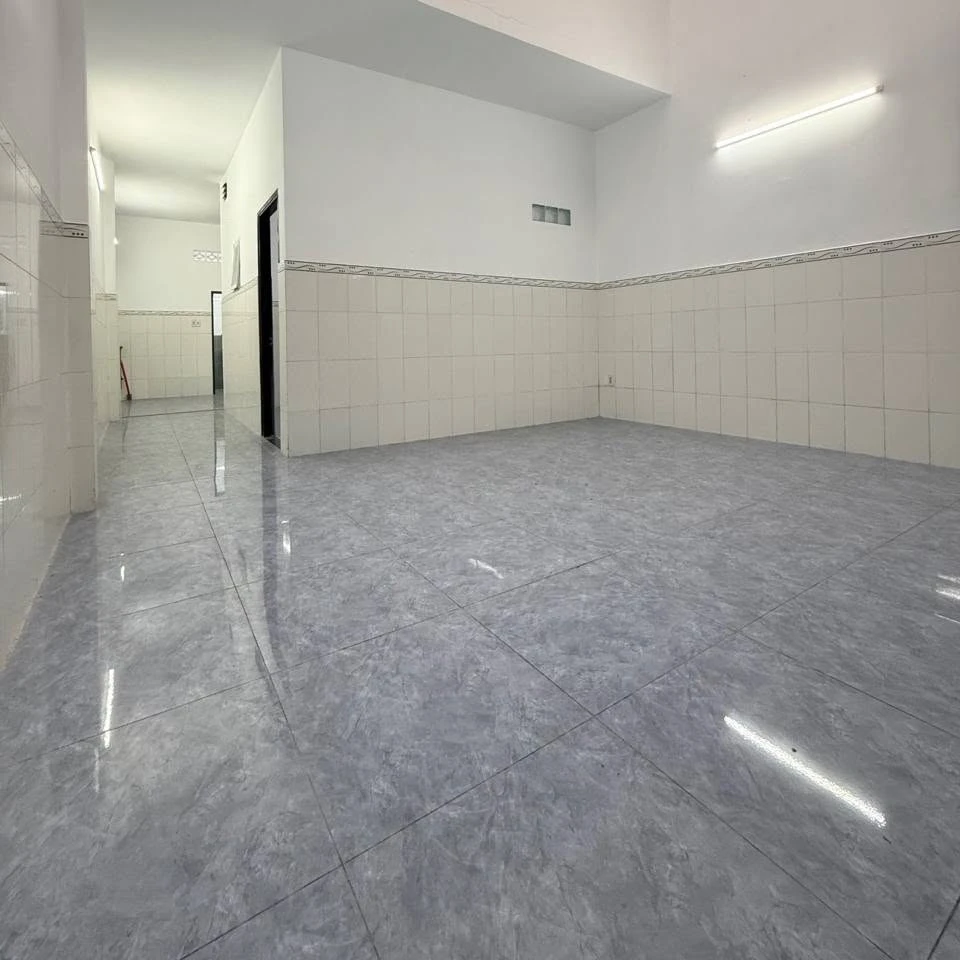 Bán nhà 2 tầng 3PN 70m² Tỉnh Lộ 10 Tân Tạo 3,75 tỷ - Ảnh 1