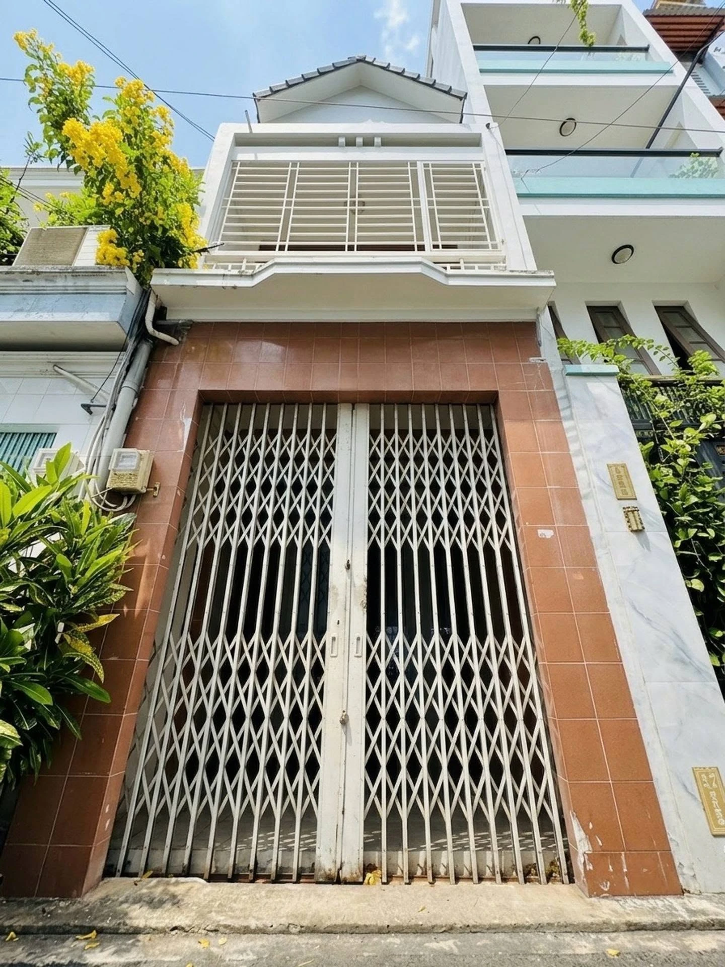 Bán nhà hẻm xe hơi 2 tầng 30m2 đường Huỳnh Văn Bánh, Phú Nhuận giá 6 tỷ - Ảnh 1