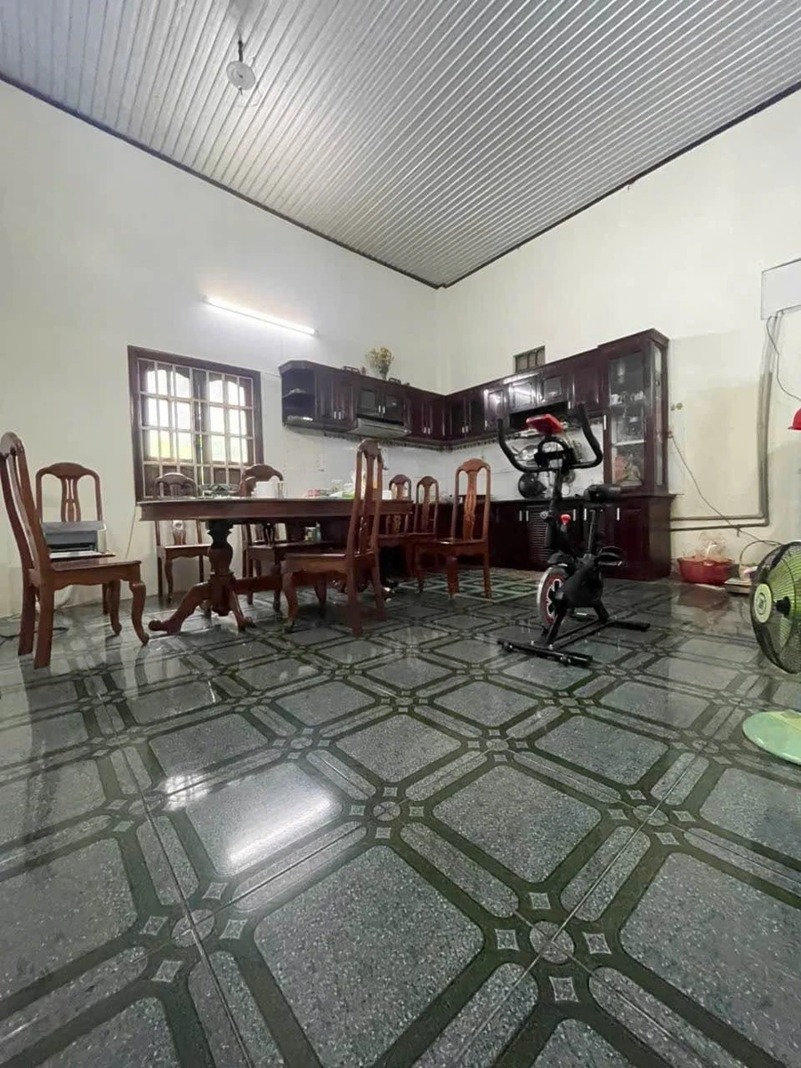 Bán nhà phố 3 phòng ngủ 140m² Quận 7, gần ĐHTN - Ảnh thu nhỏ 2