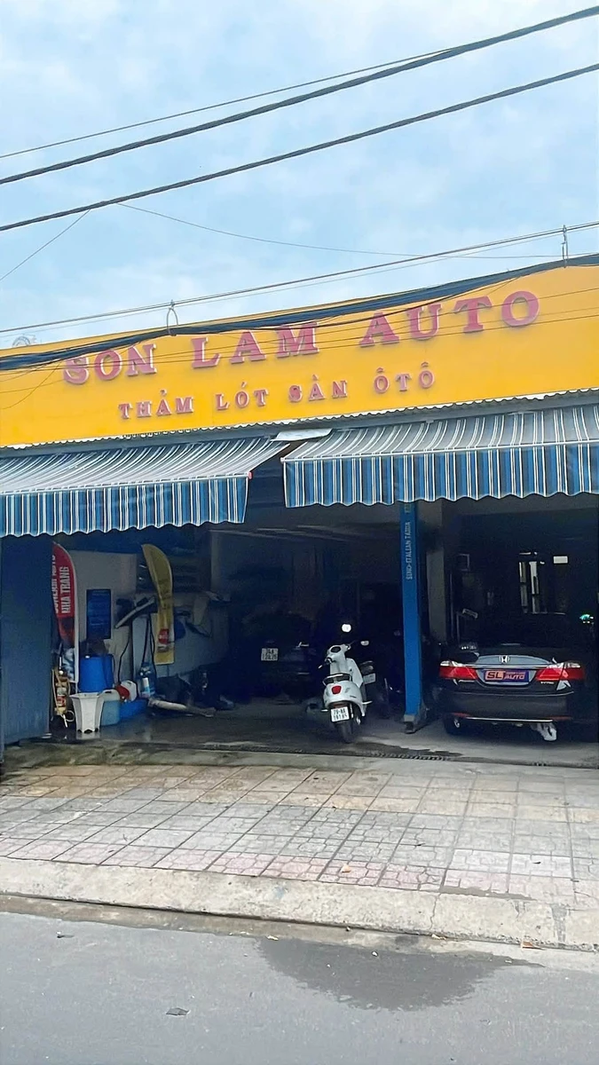 Bán nhà mặt tiền Phong Châu 211.5m² 3PN, giá 10.95 tỷ - Ảnh 1