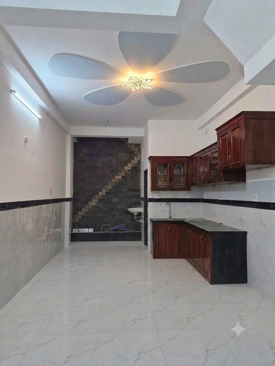 Bán nhà mặt tiền 49m² 2 tầng gần biển Quy Nhơn - Ảnh thu nhỏ 2