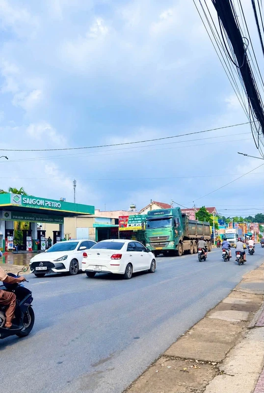 Bán nhà mặt tiền kinh doanh Lý Thái Tổ, Nhơn Trạch, 180m²