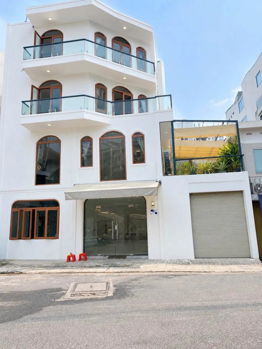 Bán nhà mặt tiền 4 tầng 94m2 Phường 5 Bình Thạnh giá 10,9 tỷ - Ảnh thu nhỏ 2