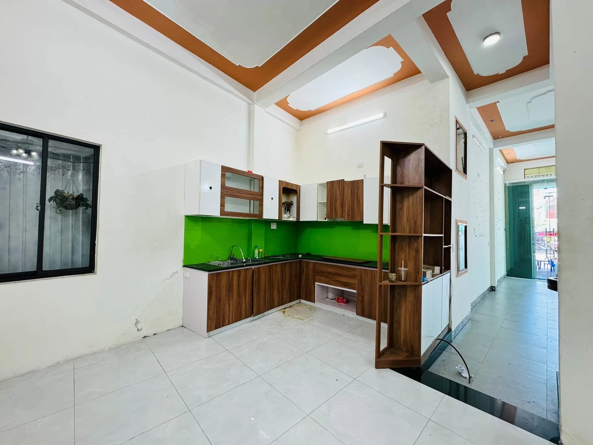 Bán nhà 2 tầng mặt tiền đường Nguyễn Chánh, 97m2, 3 phòng ngủ, Quảng Ngãi - Ảnh thu nhỏ 3