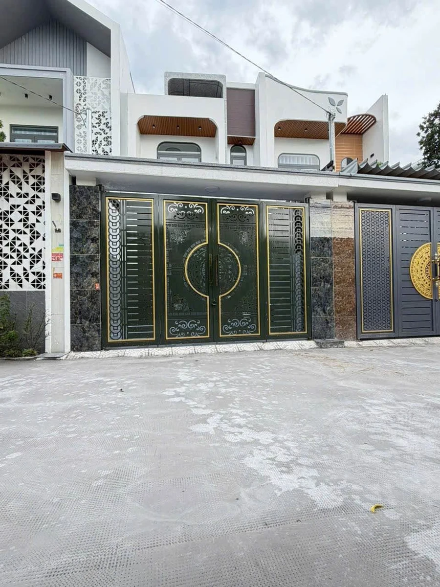 Bán nhà lầu tại KP3 Trảng Dai, 5x21m, 3 phòng ngủ, 4 tỷ 390 triệu - Ảnh thu nhỏ 3