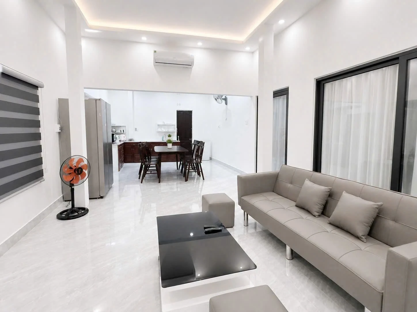 Bán villa 2 tầng 3PN sát biển Non Nước 160m² - Ảnh 1