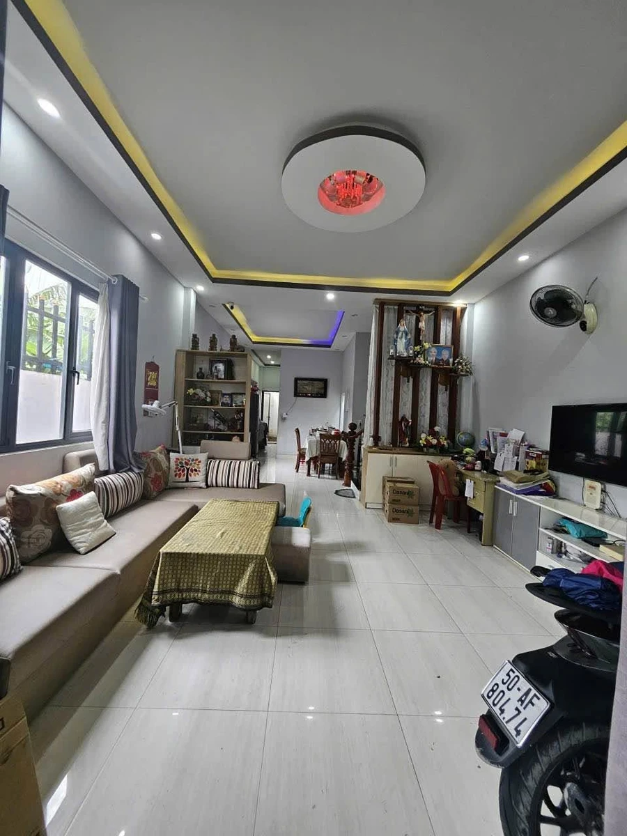 Bán nhà 1 trệt 1 lầu 126m² gần chợ Phú Hòa, Thủ Dầu Một - Ảnh thu nhỏ 2
