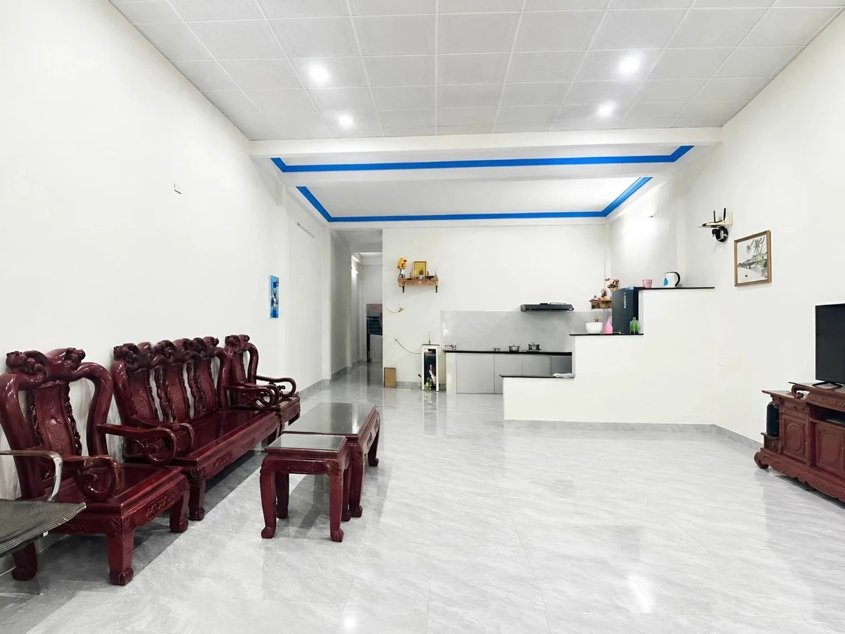 Bán nhà phố 107.5m2 mặt tiền Liên Chiểu gần biển 4.19 tỷ - Ảnh 1