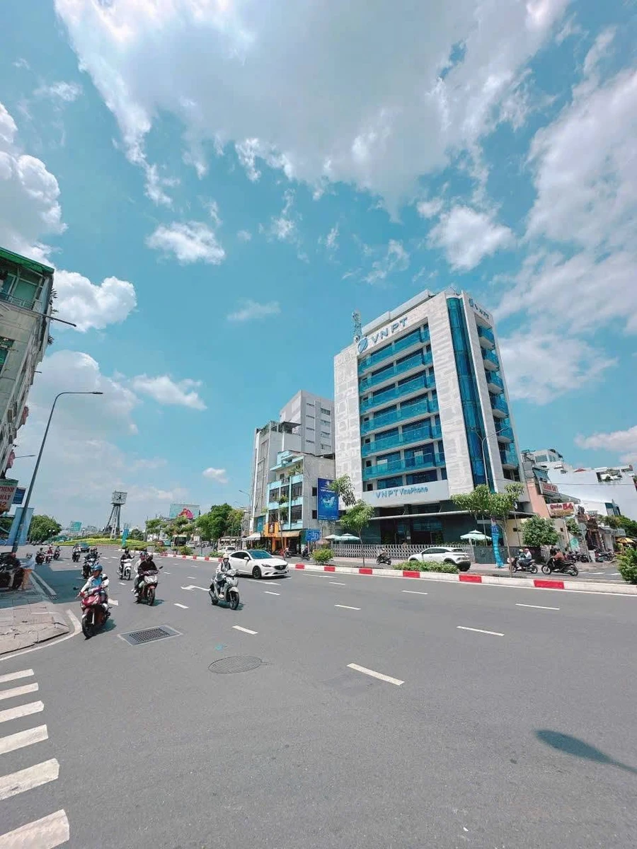 Bán nhà mặt tiền Đào Kao Quận 1, 68m2, 5 tầng, 18,9 tỷ - Ảnh 1
