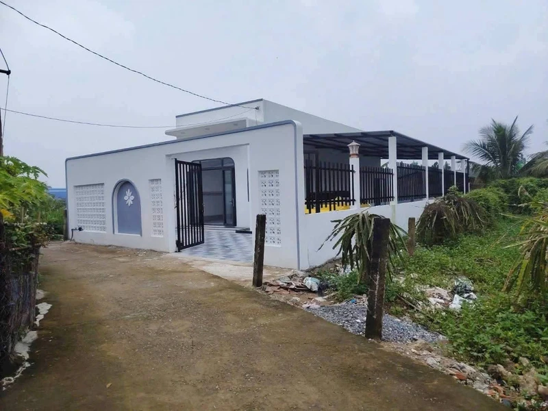 Bán nhà mới xây 2PN 220m² Châu Thành Long An 1.6 tỷ