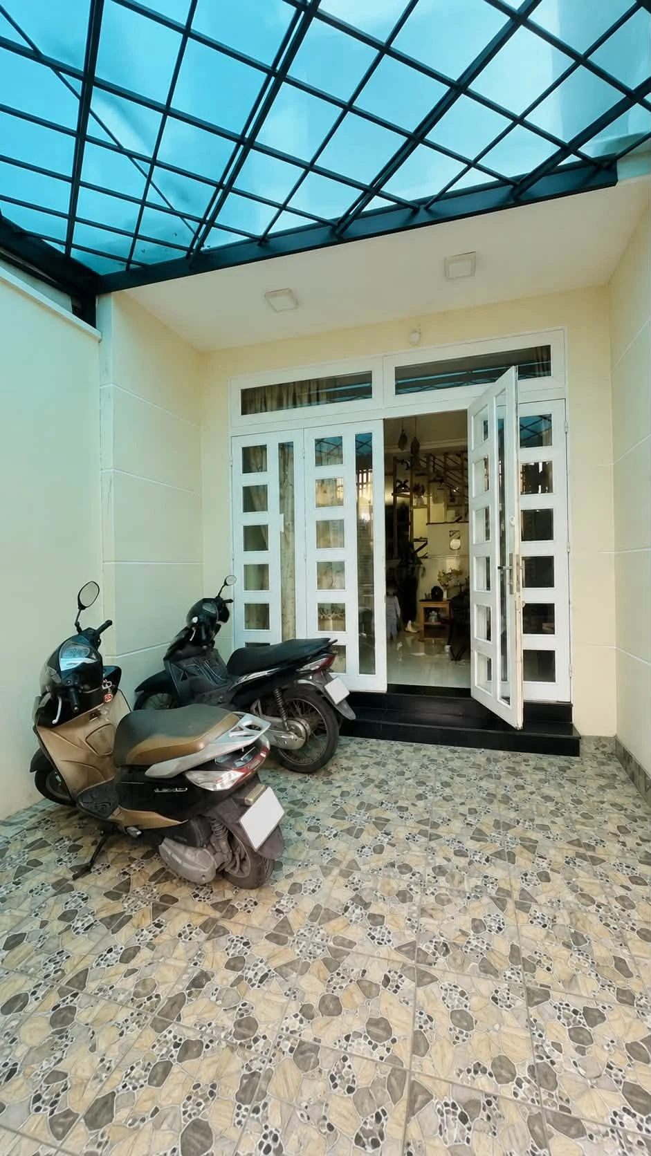 Bán nhà 3 tầng 90m² hẻm ô tô Hiệp Bình, Thủ Đức, đối diện Vạn Phúc City, giá nhỉnh 6 tỷ - Ảnh 1