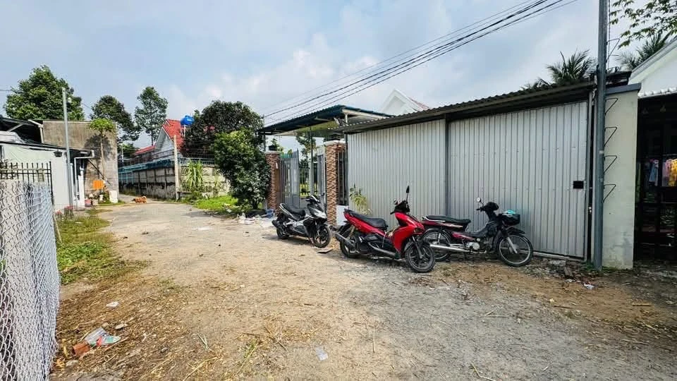 Bán đất Xã Bình Phú Bến Tre 302m² giá 1 tỷ 700 triệu - Ảnh 1