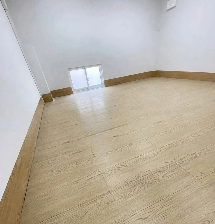 Bán nhà 2 lầu 42m² 2PN Lạc Long Quân Quận 11, sổ hồng - Ảnh thu nhỏ 4