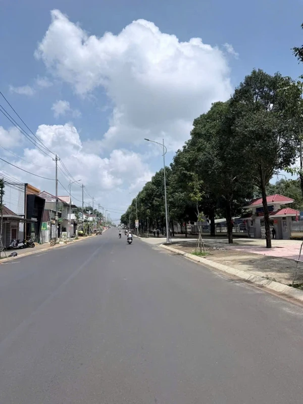 Nhà bán sổ riêng thổ cư 2 phòng ngủ 100m² Buôn Ma Thuột