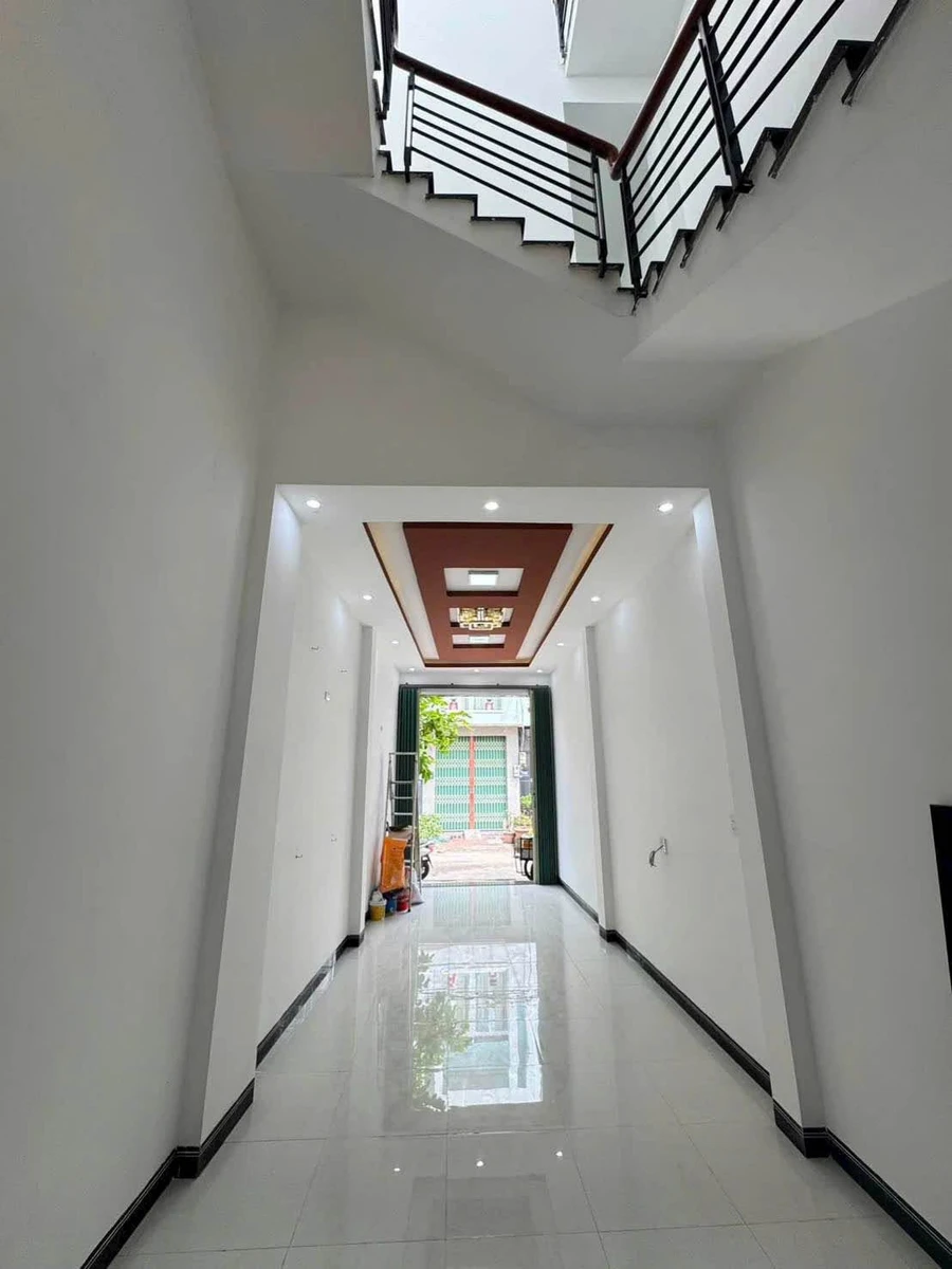 Bán nhà mặt tiền Đội Cấn 72,85m² 4 tỷ 7 - Ảnh 1