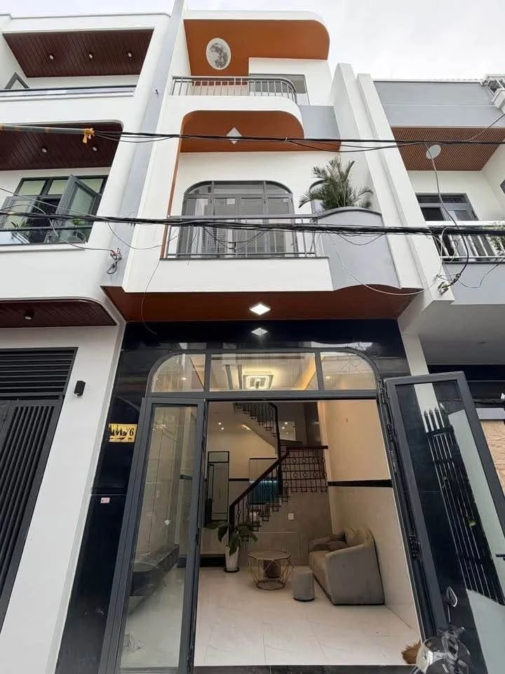 Bán nhà hẻm 3 tầng 46,7m2 đường Hoàng Văn Thụ, Quy Nhơn - Ảnh 1