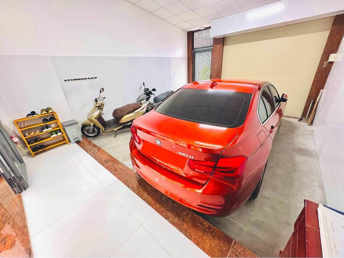 Bán nhà mặt tiền 4 tầng 110m2 gần Trương Văn Thành, Quận 9, giá 14 tỷ - Ảnh 1