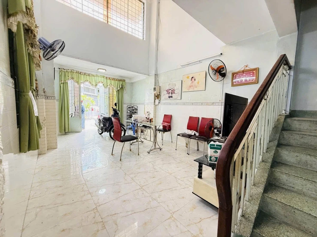 Bán nhà hẻm xe hơi Lê Đại Hành Quận 11, 55m², 4PN, giá 9.x tỷ - Ảnh thu nhỏ 3