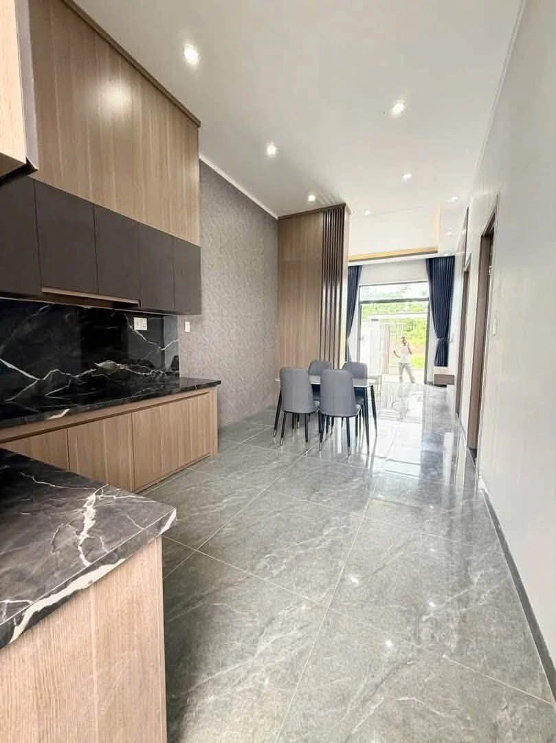 Nhà Bàu Trâm 102m² giá 1 tỷ 250 triệu - Ảnh thu nhỏ 3