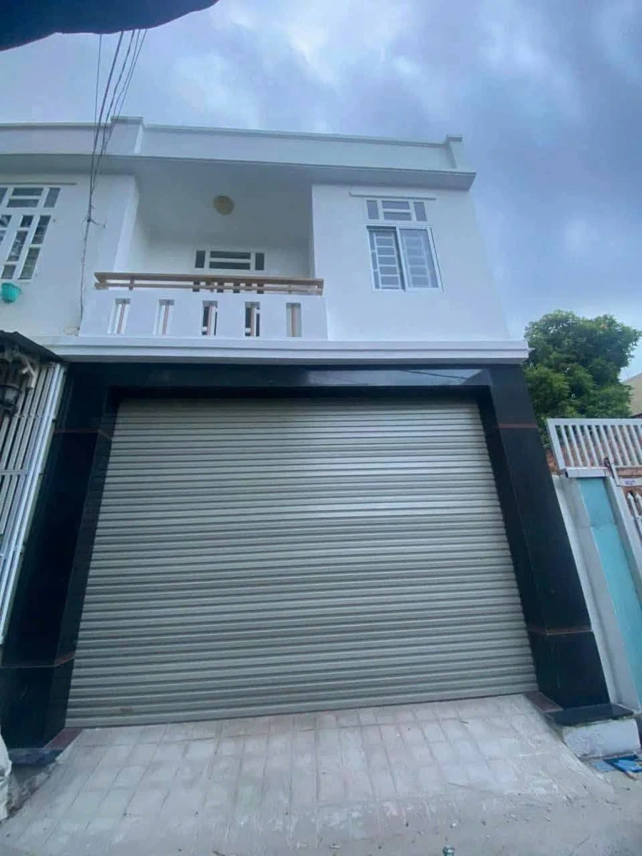 Bán nhà 1 lầu 1 trệt 50m² x 5.2m, Phường Vũng Tàu, Quận 12 - Ảnh 1
