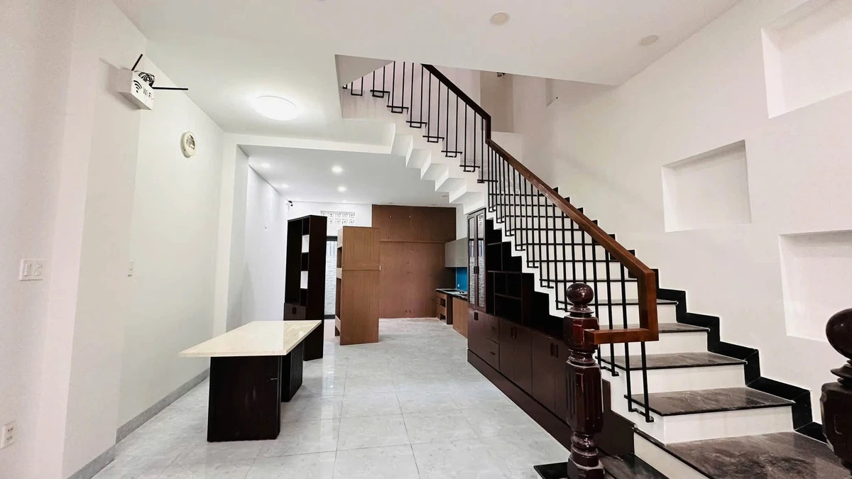 Bán nhà 3 tầng 84m² gần công viên, Nha Trang 8,3 tỷ - Ảnh thu nhỏ 2