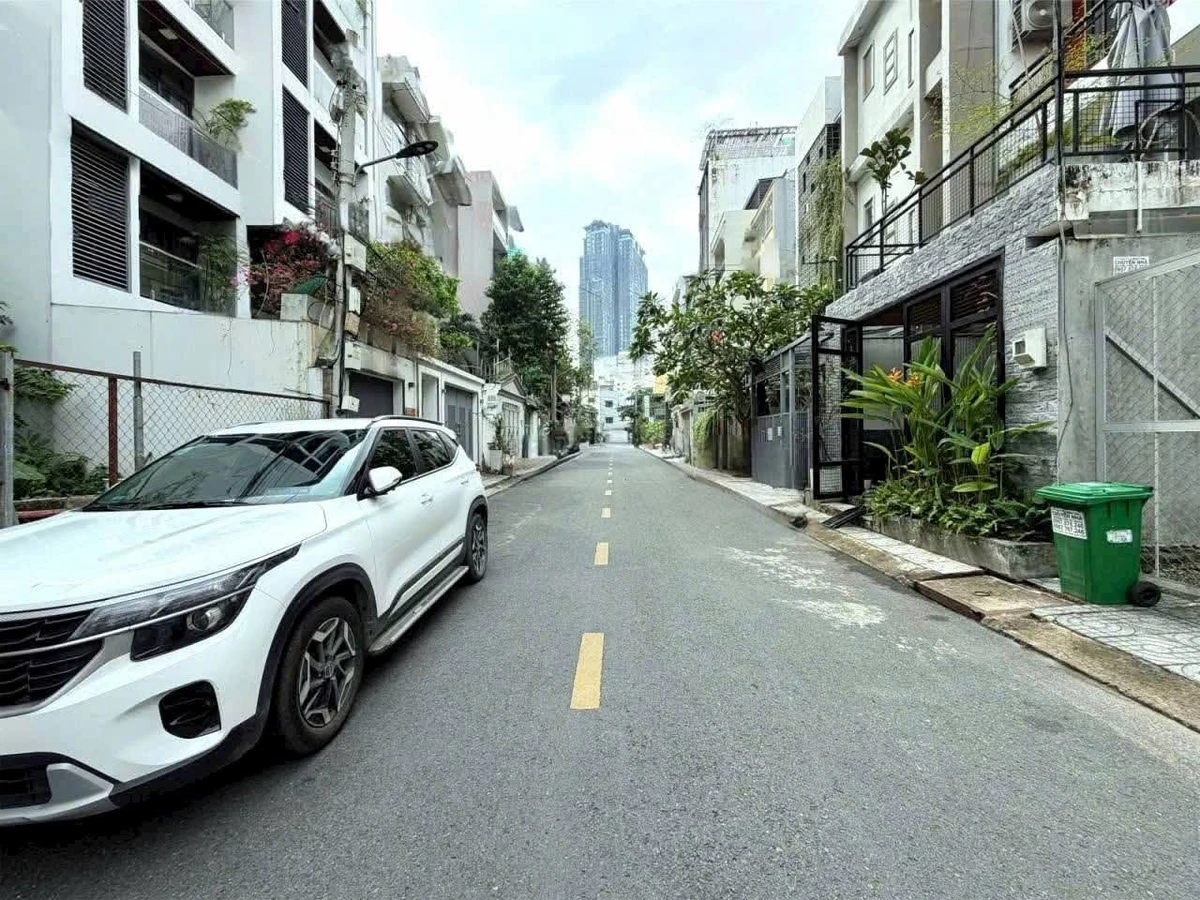 Bán nhà 5 tầng mặt tiền Quận 2, 105m², 27 tỷ, dòng tiền 140tr/tháng - Ảnh thu nhỏ 2