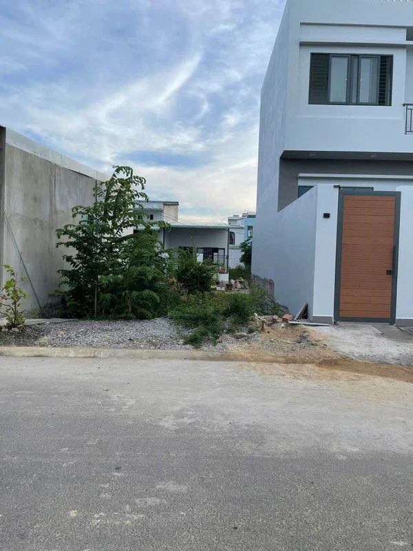 Biệt thự vườn mặt tiền 432m² bán Quảng Ngãi nhabanquan7