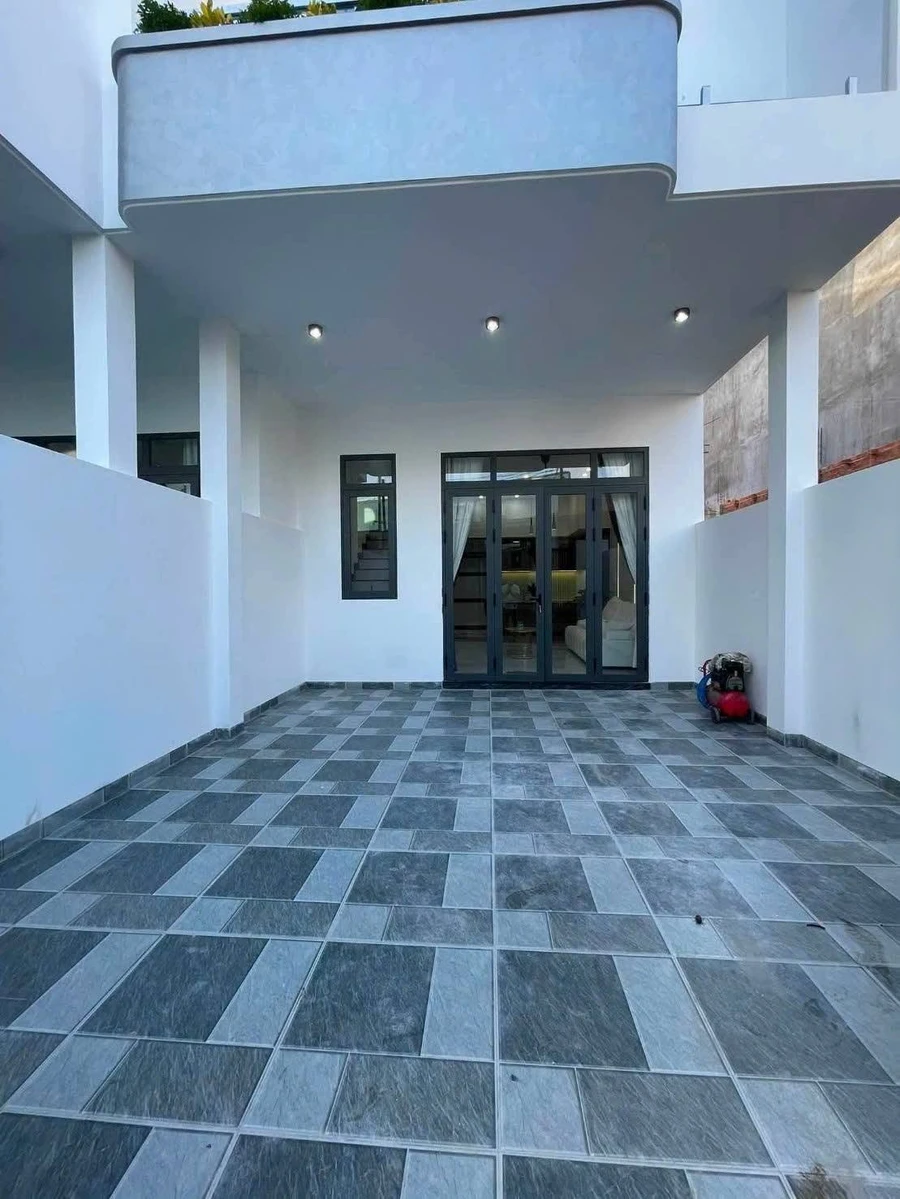 Bán nhà 1 trệt 1 lầu 3PN 82m² Quận 7 gần chợ Phú Mỹ - Ảnh thu nhỏ 2