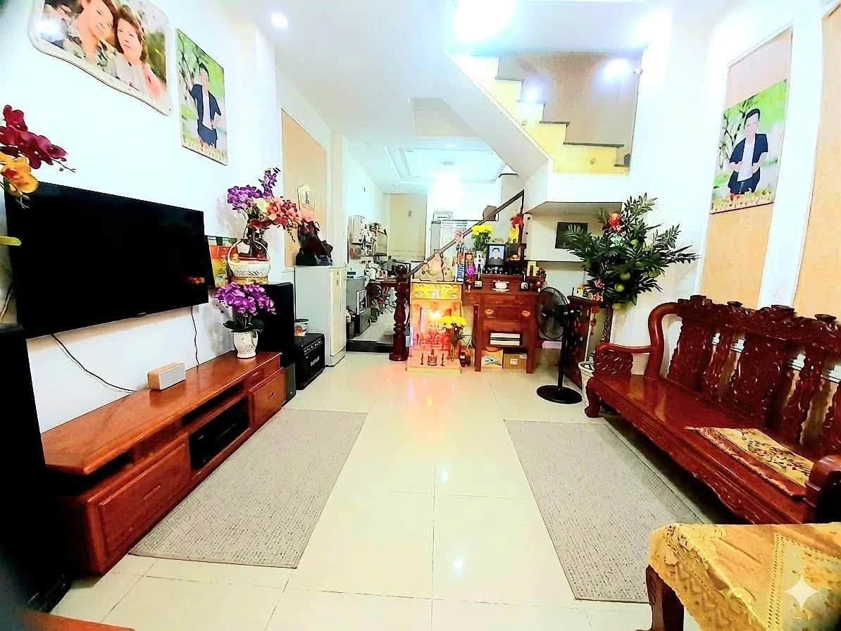 Bán nhà Linh Tây gần Phạm Văn Đồng 66m2 8.2 tỷ - Ảnh thu nhỏ 3