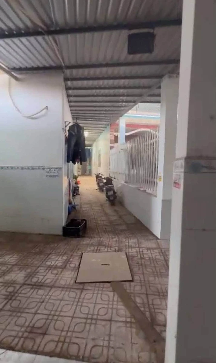 Bán 860m2 đất thổ cư kèm nhà cấp 4 và 18 phòng trọ đang cho thuê gần chợ Cần Giuộc - Ảnh thu nhỏ 3