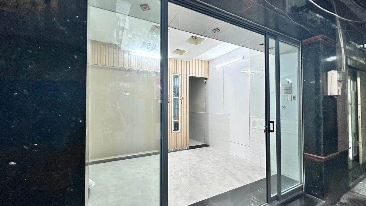 Bán nhà góc 2 mặt hẻm Đoàn Văn Bơ Quận 4, 28m², 3 tầng, giá 3,7 tỷ - Ảnh thu nhỏ 3