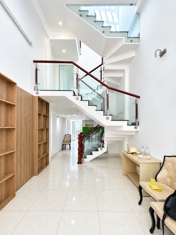 Bán nhà 3 tầng 50m2, 4PN tại Phú Nhuận, 7.9 tỷ