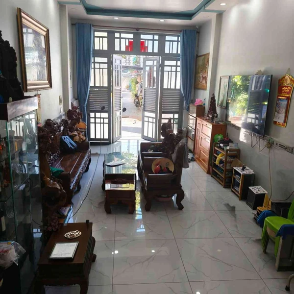 Bán nhà vườn 1000m2 gần Hồ Eakao, Đắk Lắk, 3 tỷ 190 70mx25m