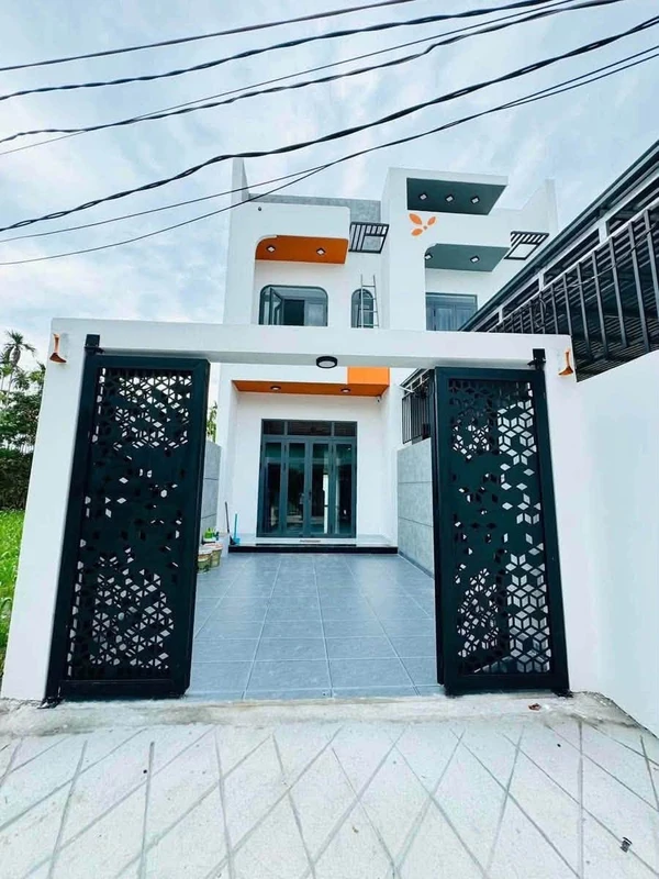 Bán nhà 2 tầng 96,5m2 Nguyễn Công Phương, Quảng Ngãi