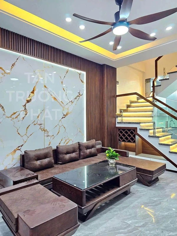 Bán nhà Quỳnh Hoàng 73m² giá 2,89 tỷ