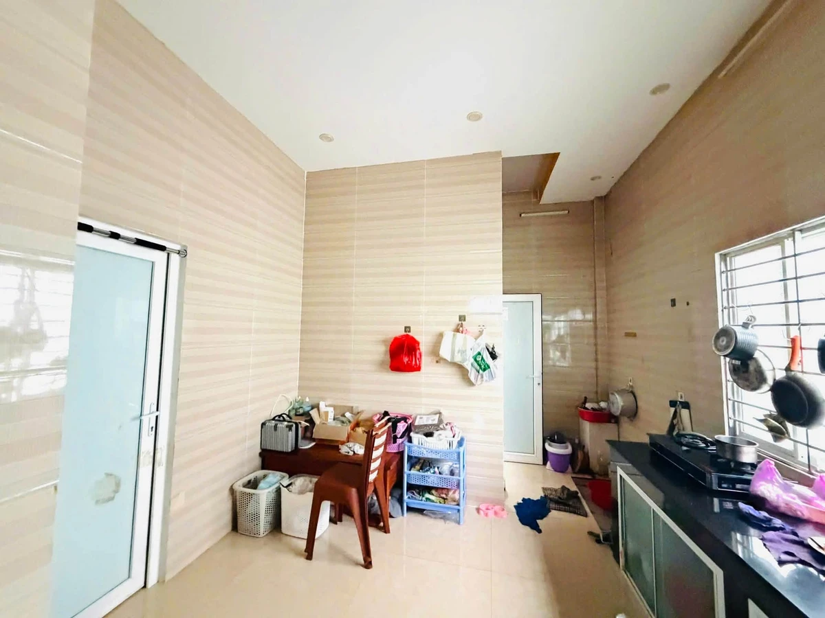 Bán nhà mặt tiền Lê Phụng Hiểu, Rạch Giá, 122m2, 2 tỷ - Ảnh thu nhỏ 5