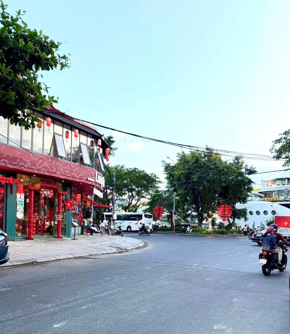 Bán tòa căn hộ 7 tầng view sông Hàn, Đà Nẵng, 80m² - Ảnh 1