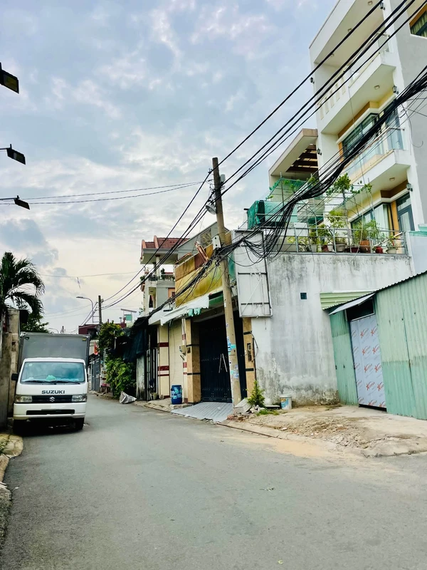 Bán nhà 3 tầng 100m2 Quảng Tế, TP Huế 1h25