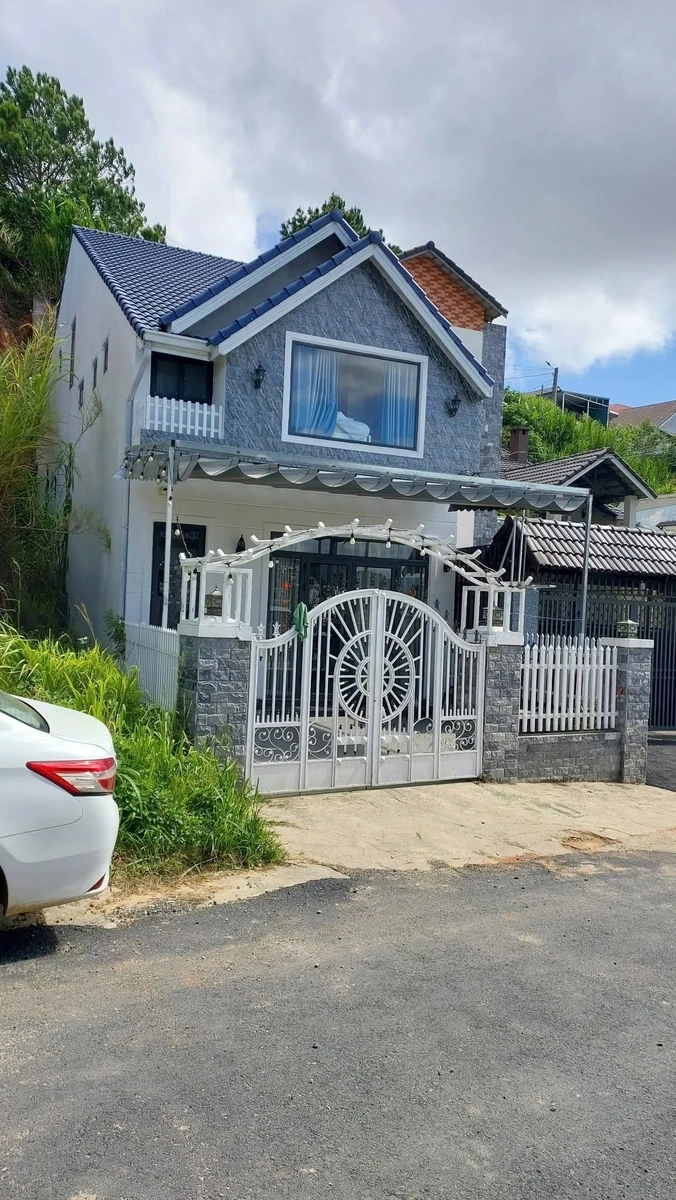 Bán villa 200m² 8 PN 8 WC 8.5 tỷ Đà Lạt - Ảnh thu nhỏ 5