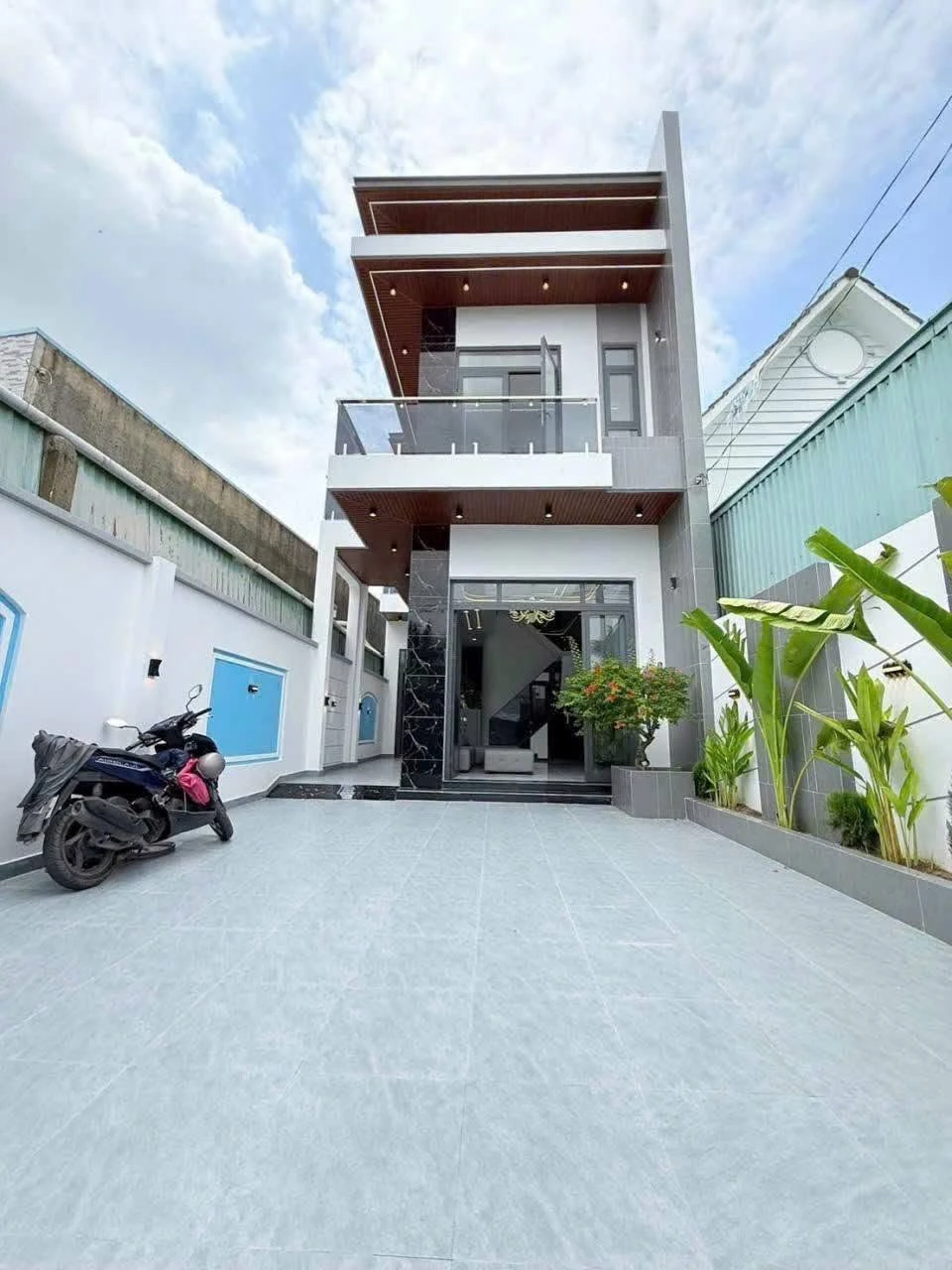 Bán villa 1 lầu 3 phòng ngủ 120m² ở Long An 2 tỷ 980 triệu - Ảnh 1