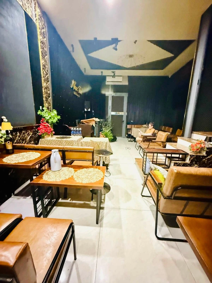 Bán shophouse mặt tiền Trường Sa 65m² Phú Nhuận 13.5 tỷ - Ảnh 1